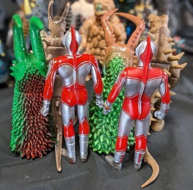 帰ってきたウルトラマン＆登場怪獣・宇宙人（バンダイ）ソフビ21体セット＋２