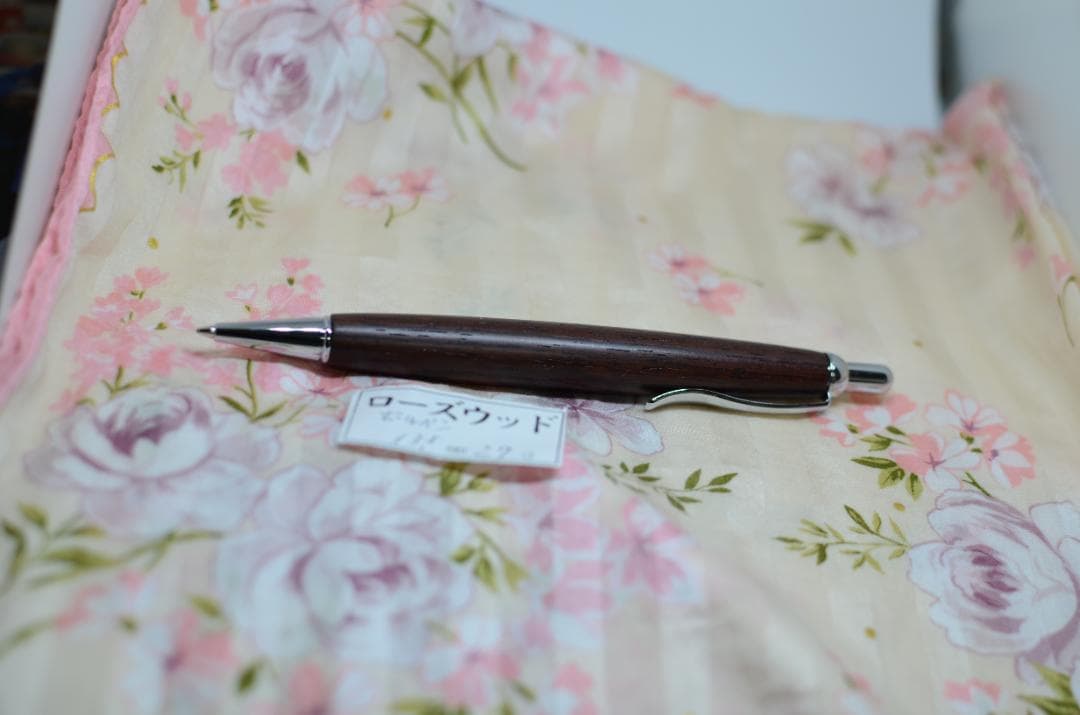 ベル＝僕様専用】完成いたしました。木軸 手作り 木のボールペン