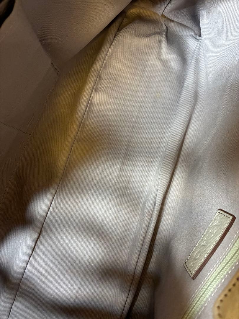 アタオ　エルヴィ　グレージュ