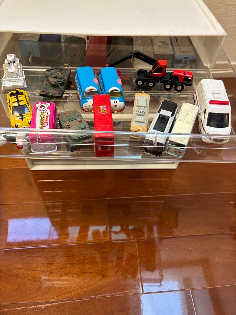 トミカとプラレールのコレクション