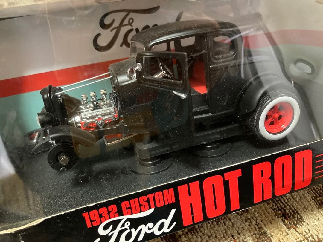 1/18 1932 カスタム フォード ホットロッド 模型 アメ車 アメリ 旧車