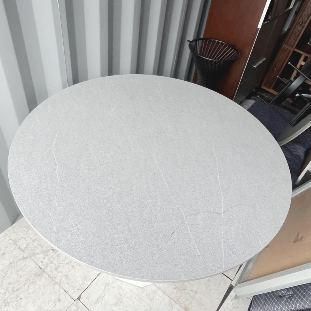 取付無料！カリガリス イタリア コヌビア ディックス 円形ダイニングテーブル✨