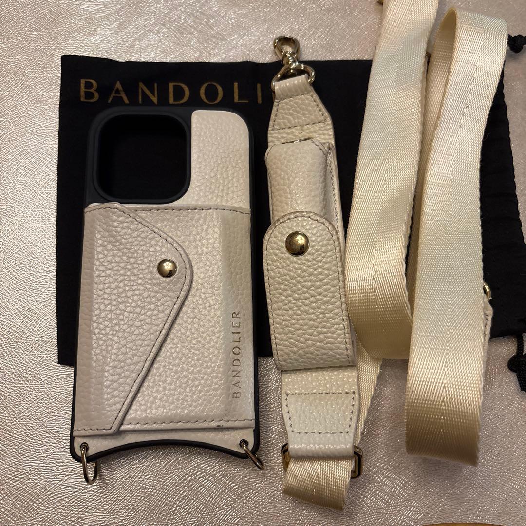 BANDOLIER レザー iPhone14pro ケース ホワイト アイボリー - メルカリ