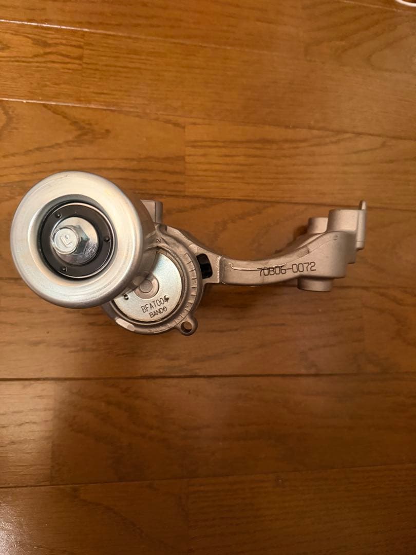 レクサス クラウン オートテンショナー トヨタ 16620-31021