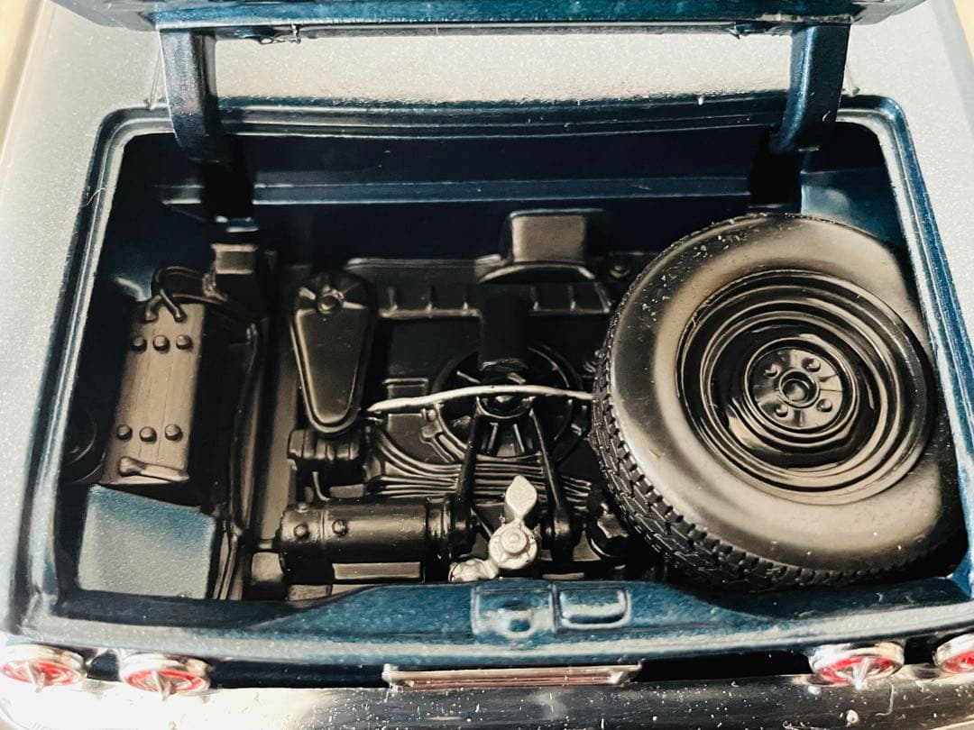 シボレー コルベア '1963 1/18 ダークターコイズ SUNSTAR