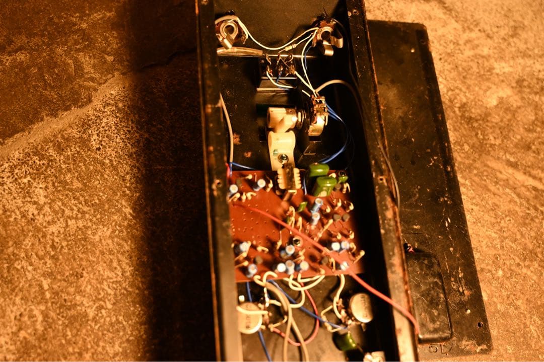 ギター Wah-Fuzz Guyatone