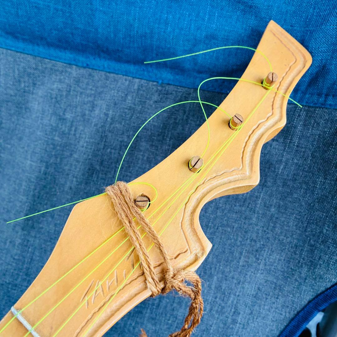 木製弦楽器 伝統的なデザイン タヒチアンウクレレ