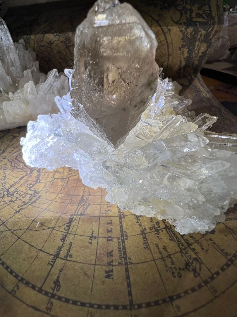 て*う様 龍脈の精髄 ― 煙水晶「山の幻影を宿す結晶」