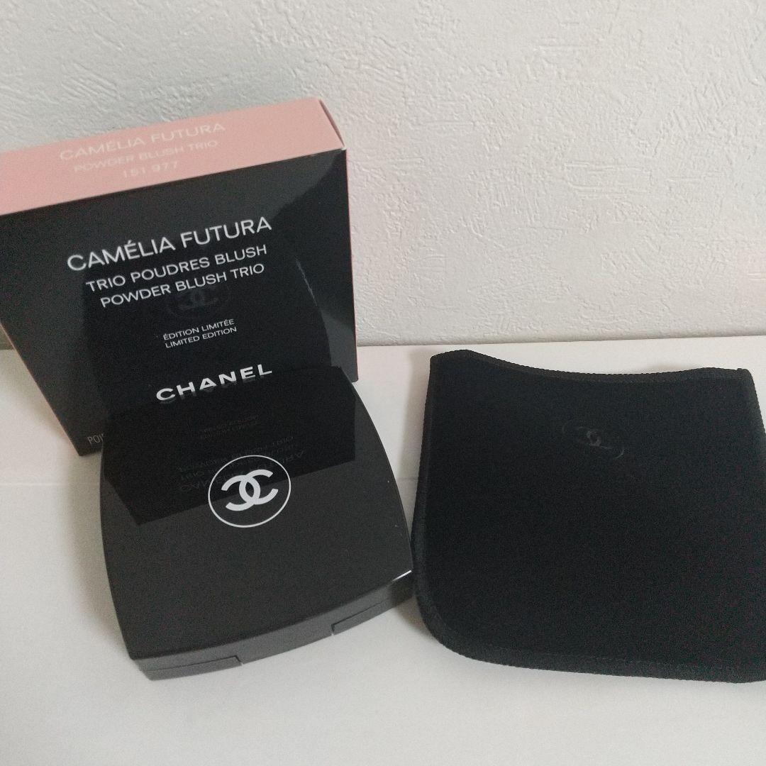 ＣＨＡＮＥＬ　シャネル レ カメリア フトゥーラ 新品未使用✩.*˚