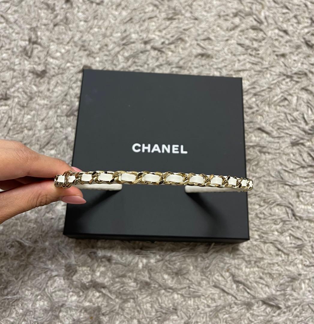 2024 現行品色違いCHANELシャネル チェーン カチューシャ 黒×ゴールド