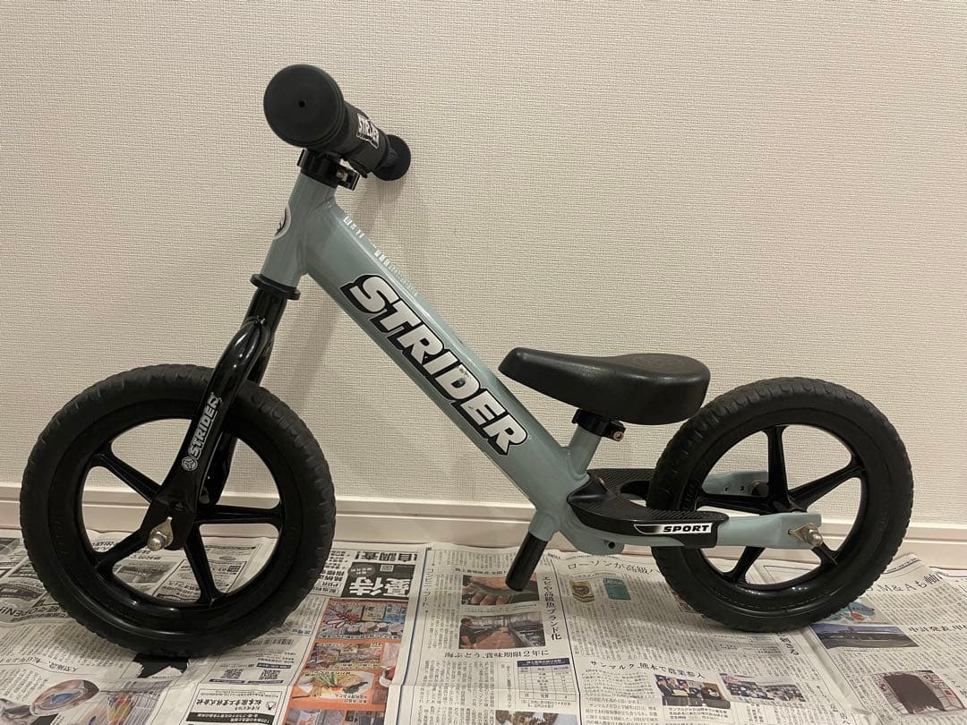 STRIDER ストライダー 限定カラー アイスブルー 12インチ