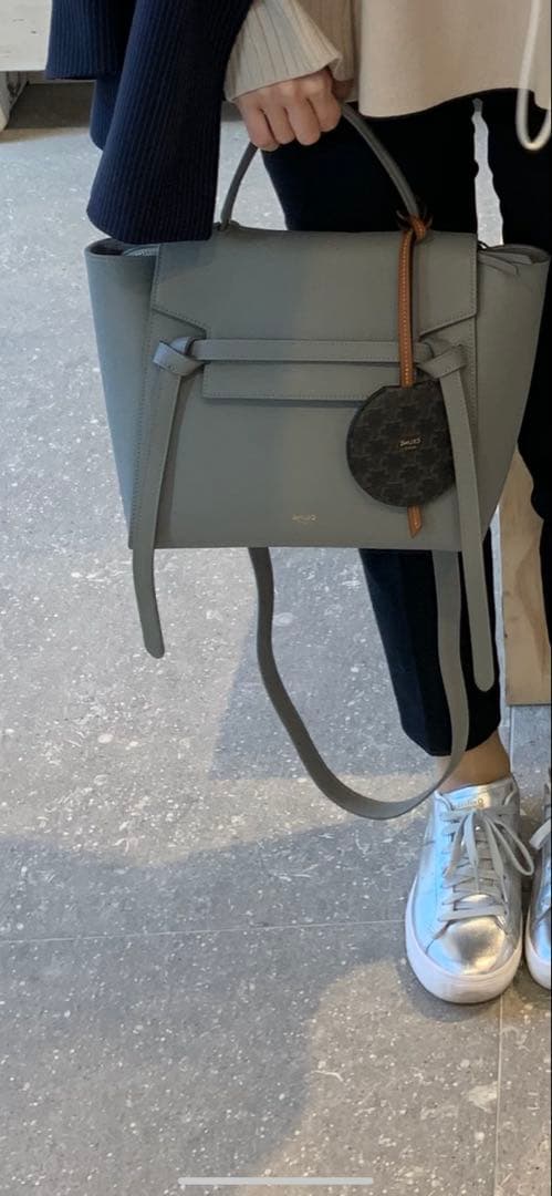 【極美品】【値下げ】CELINE ベルトバッグ　グレー/水色保存袋付き