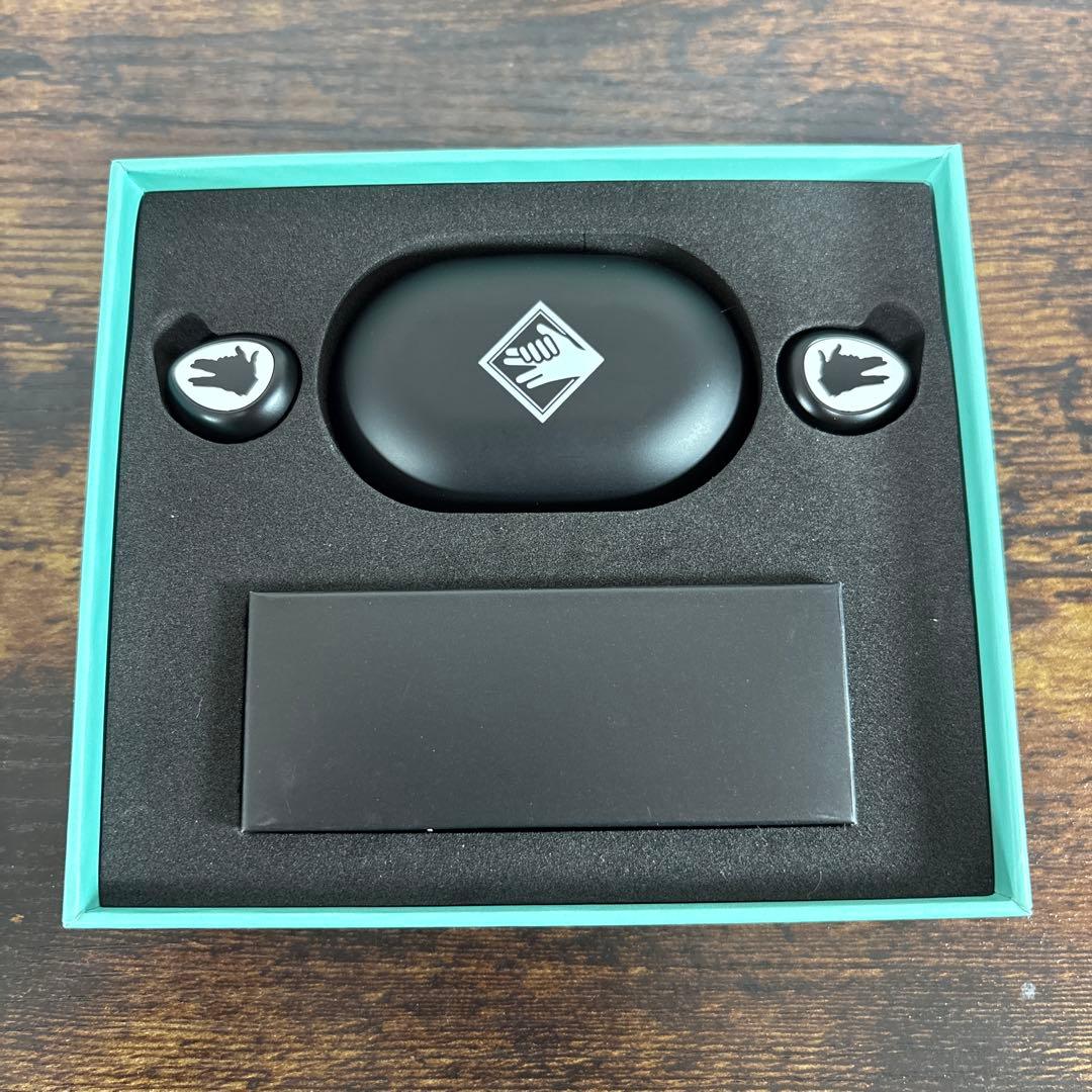 極美品】呪術廻戦コラボ 伏黒恵 ワイヤレスイヤホン - メルカリ