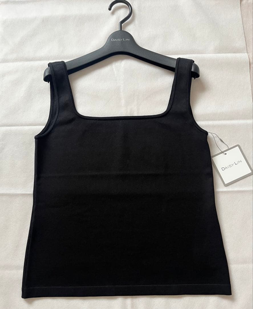 未使用品♡ FOXEYフォクシー DAISY LIN知的デコルテスクエアトップ