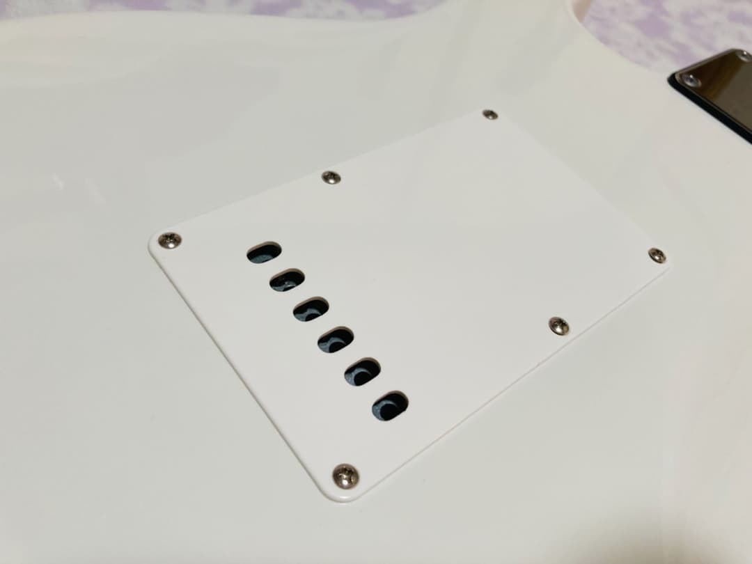 超美品 Riverhead リバーヘッド ストラト ST-1R SWH レア 公 超美品