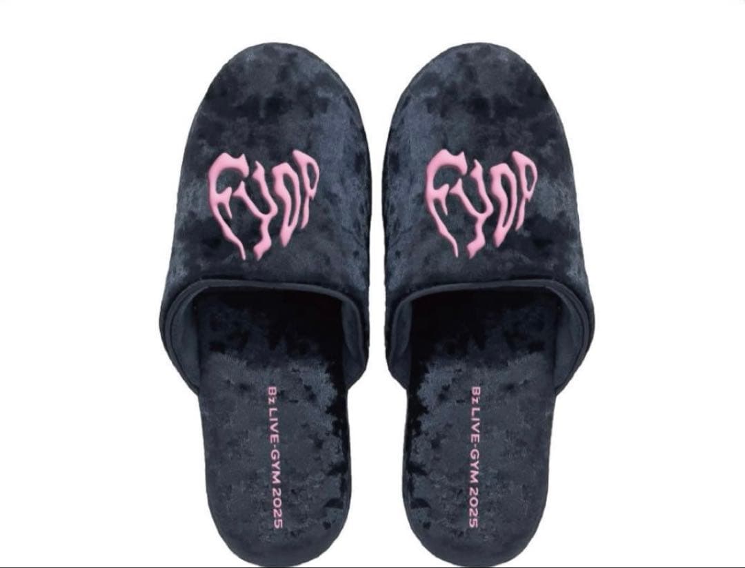 きーさん様専用出品画面B'z LIVEFYOP ガチャ5点セット&ルームスリッパ