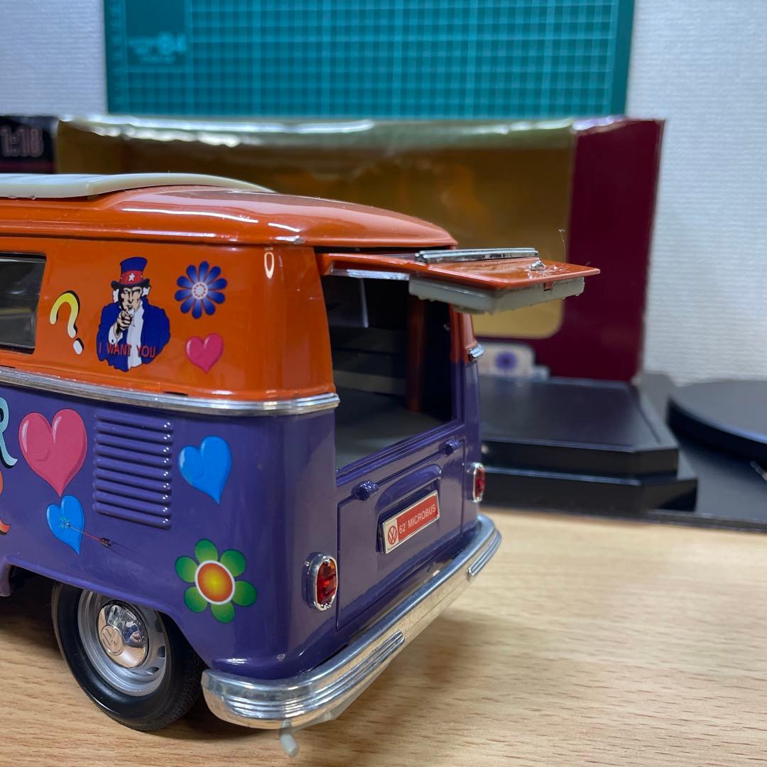 Volkswagen 1962 Microbus フラワーパワー