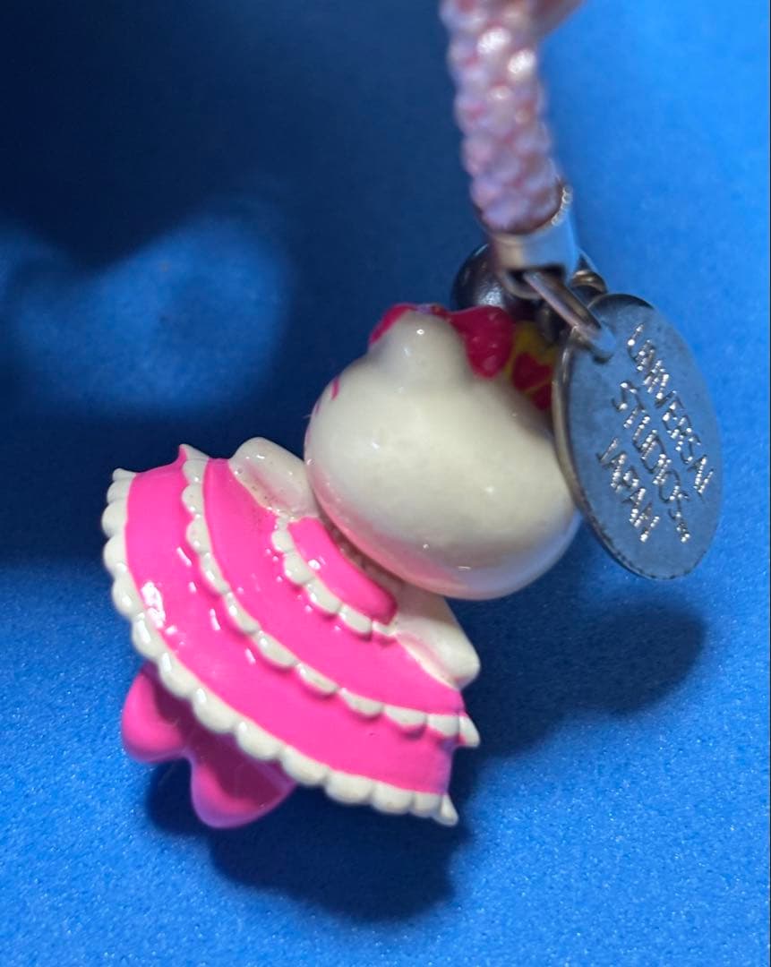 ハローキティ　USJ限定　ストラップ　根付け