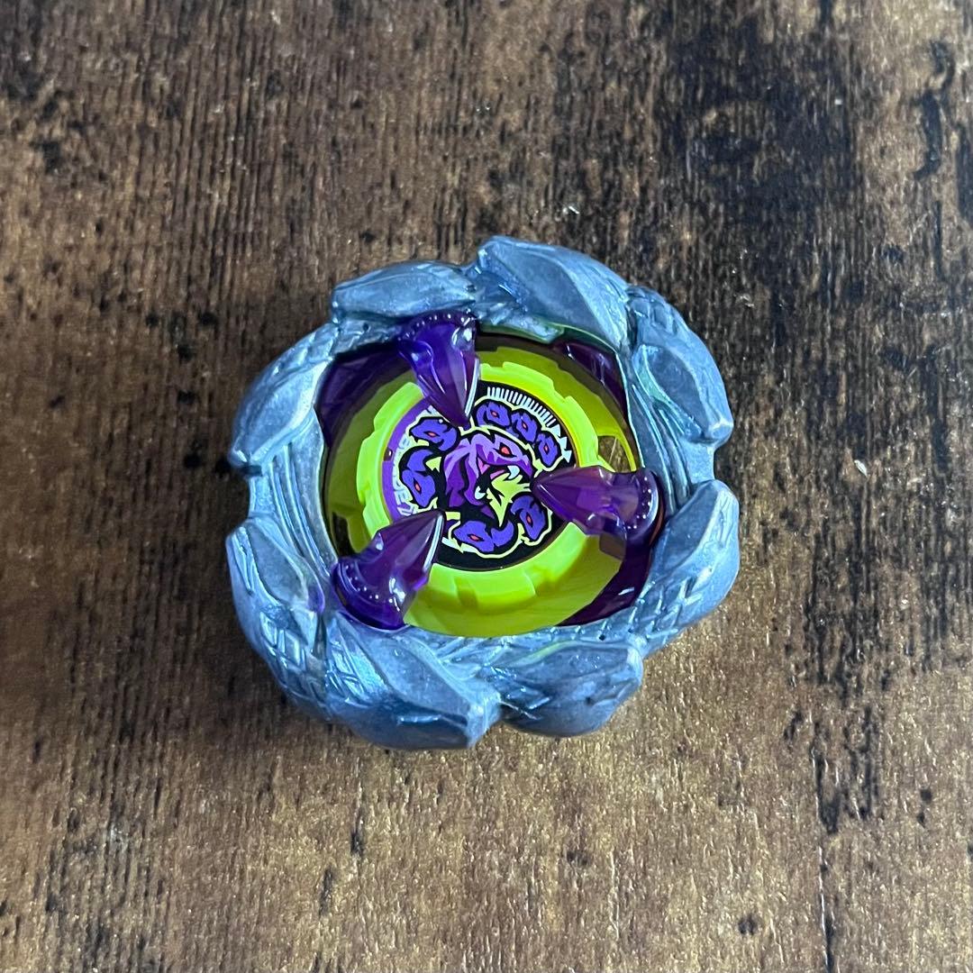 新品全サ限定ベイ】ベイブレードX オロチクラスタ ブレードのみ た8