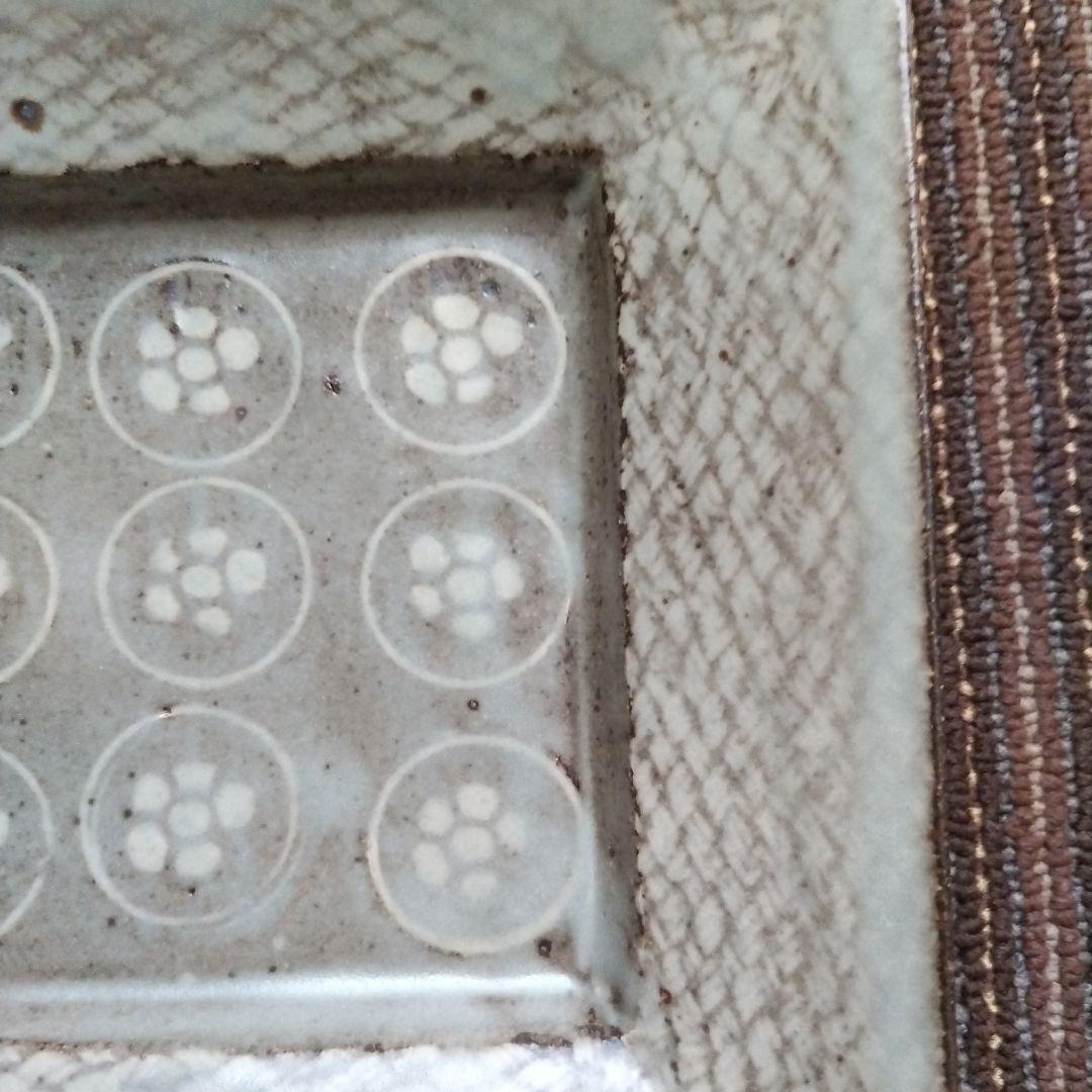 人間国宝 島岡達三 益子焼 地釉象嵌梅文 角皿 箱なし - メルカリ