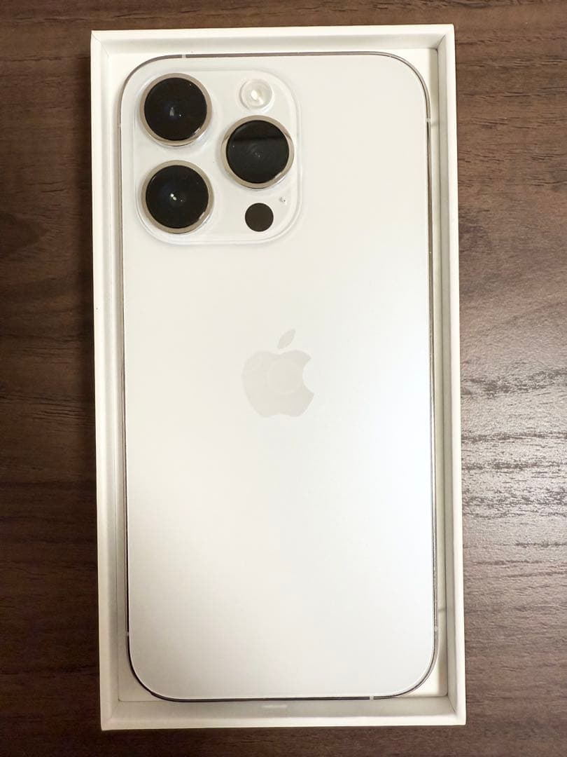 美品】iPhone 14 Pro 256GB シルバー 本体 SIMフリー