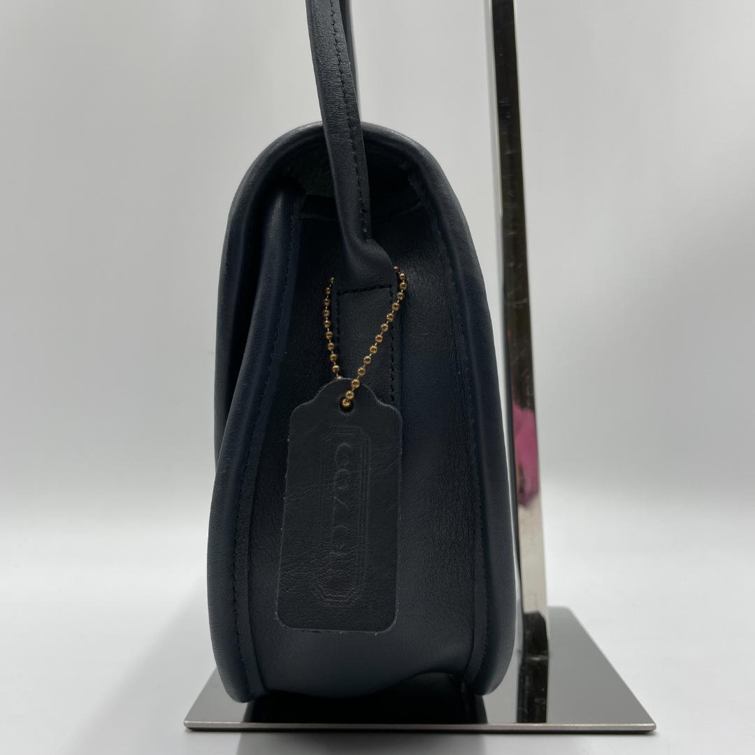 良品 COACH ショルダーバッグ レザー ブラック オールドコーチ
