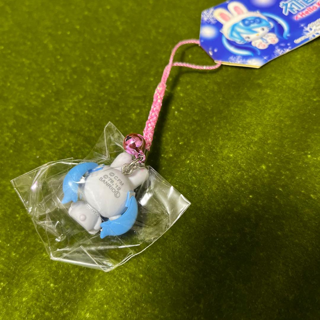 ハローキティ　初音ミク　北海道限定　 miku 根付け　ストラップ