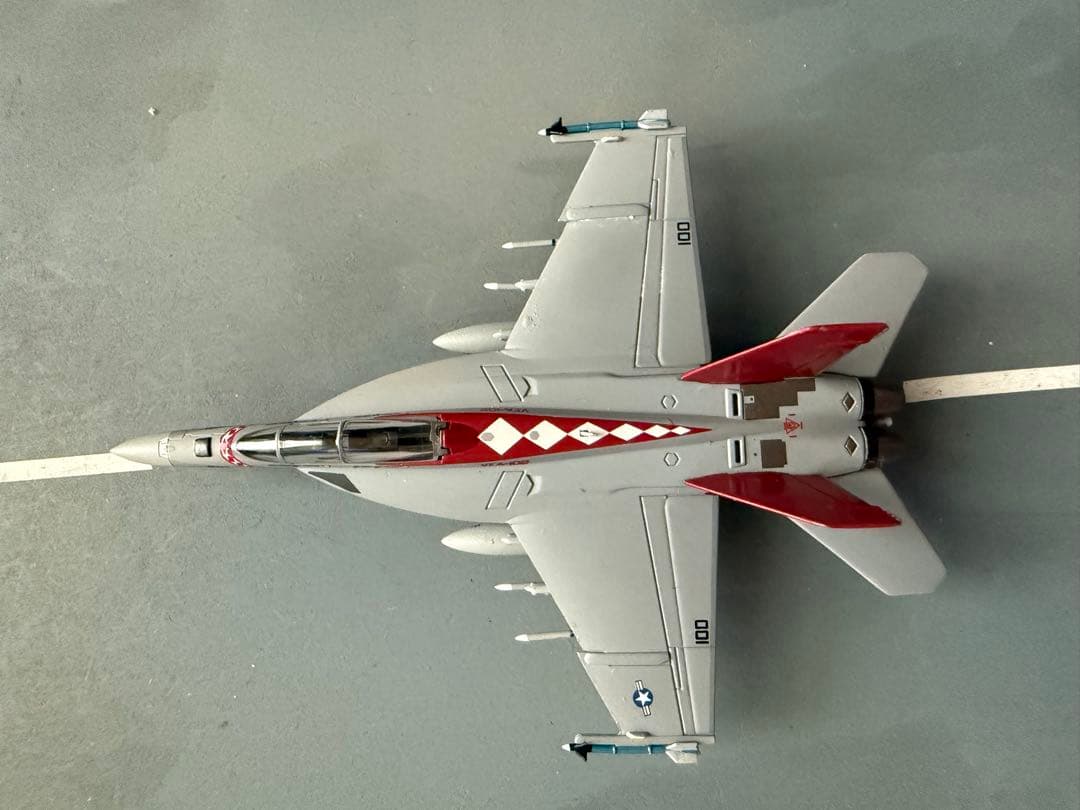 1/200 F/A-18f スーパーホーネットVFA-102ダイヤモンドバックス - メルカリ