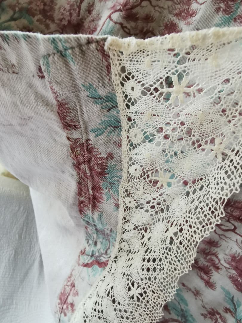 アンティークフランス 1880年トワルドジュイ鳥達の森 ボビンレース装飾