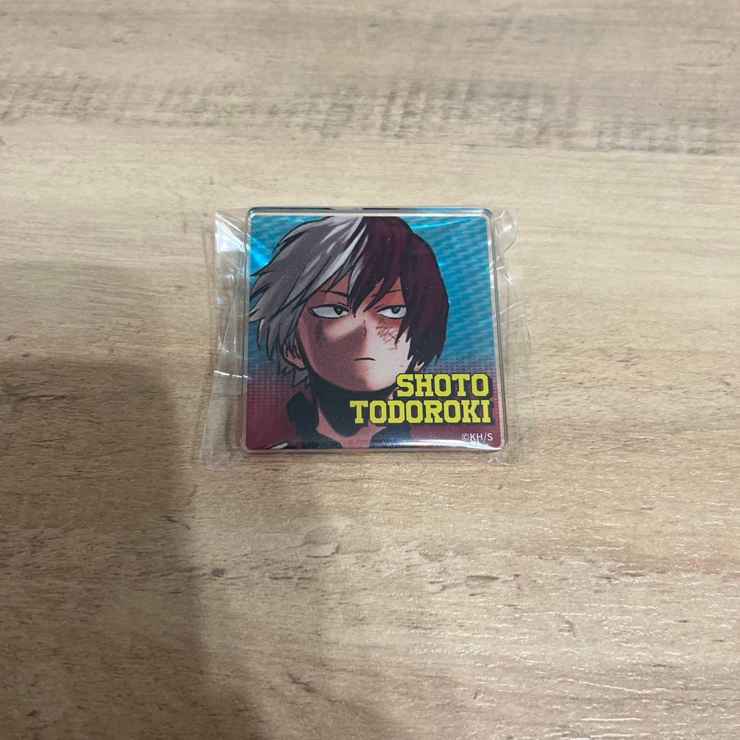 轟焦凍 アクリルバッジ - メルカリ