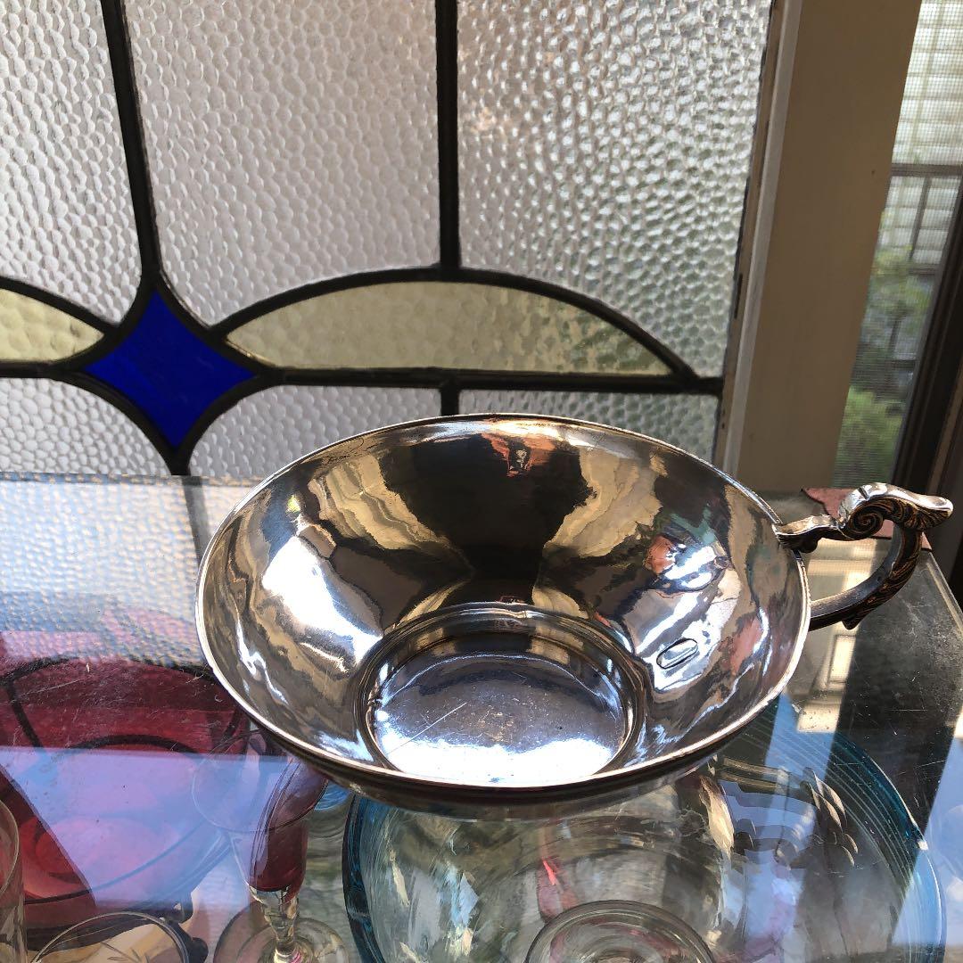 イギリスアンティーク☆シルバープレート☆アンティークシルバー 英国アンティークのシルバープレート、とっても美しい銀のお盆サルヴァ