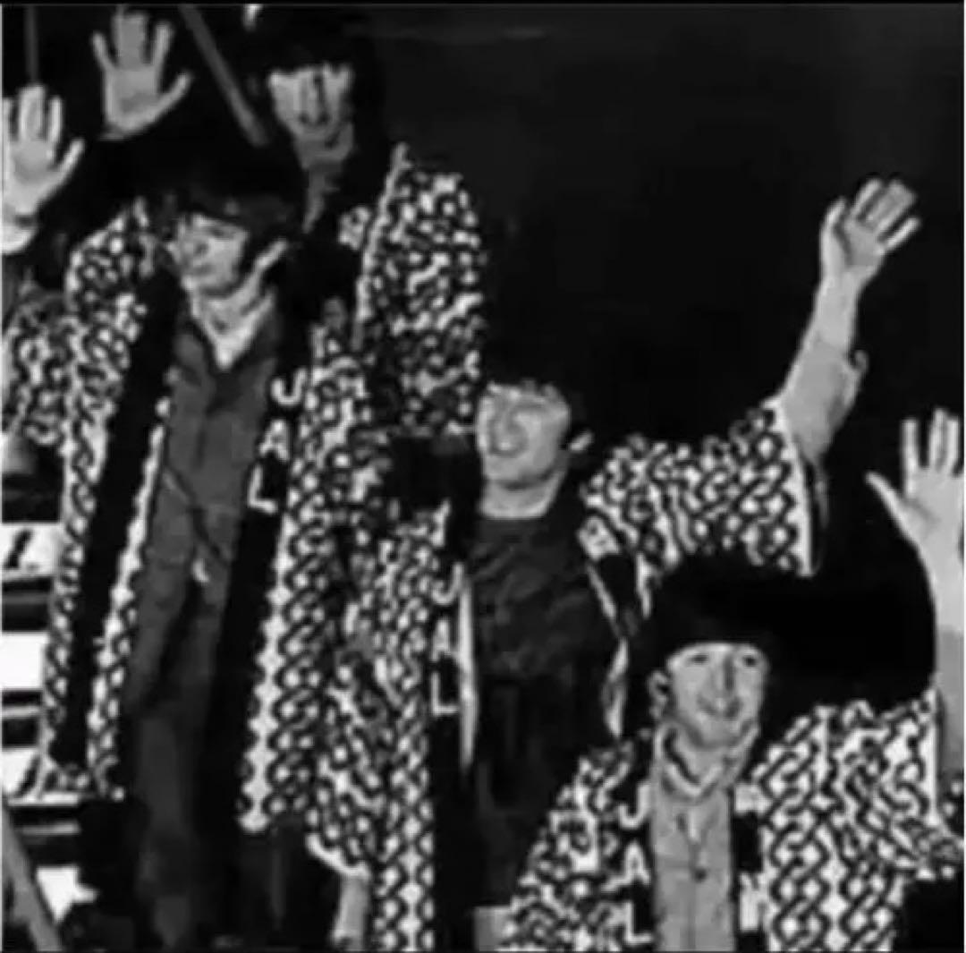 新品未使用 JAL ビートルズ ハッピ ファーストクラス ノベルティ 2枚