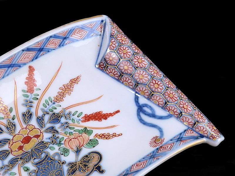 大聖寺伊万里 生け花の図 巻物型変形皿 E329AS-CQp