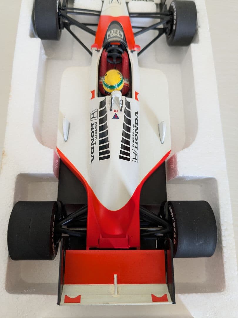 F1 1/18 マクラーレン MP4/4 1988 アイルトン・セナ