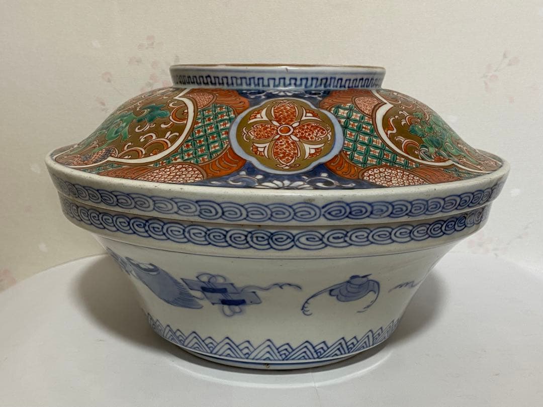 ♦古伊万里 染付 金襴手 獅子 宝尽くし紋様 蓋付き鉢 江戸時代後期 骨董品