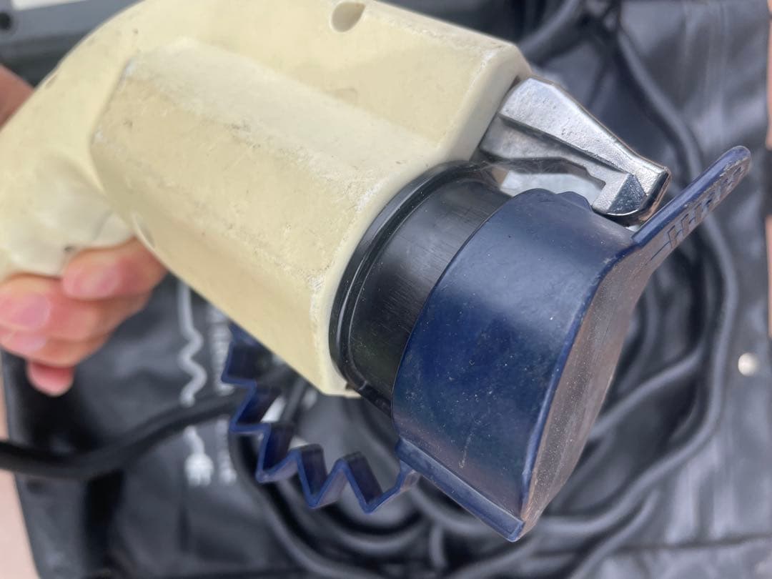 Mitsubishi MIEV 専用充電器 200V