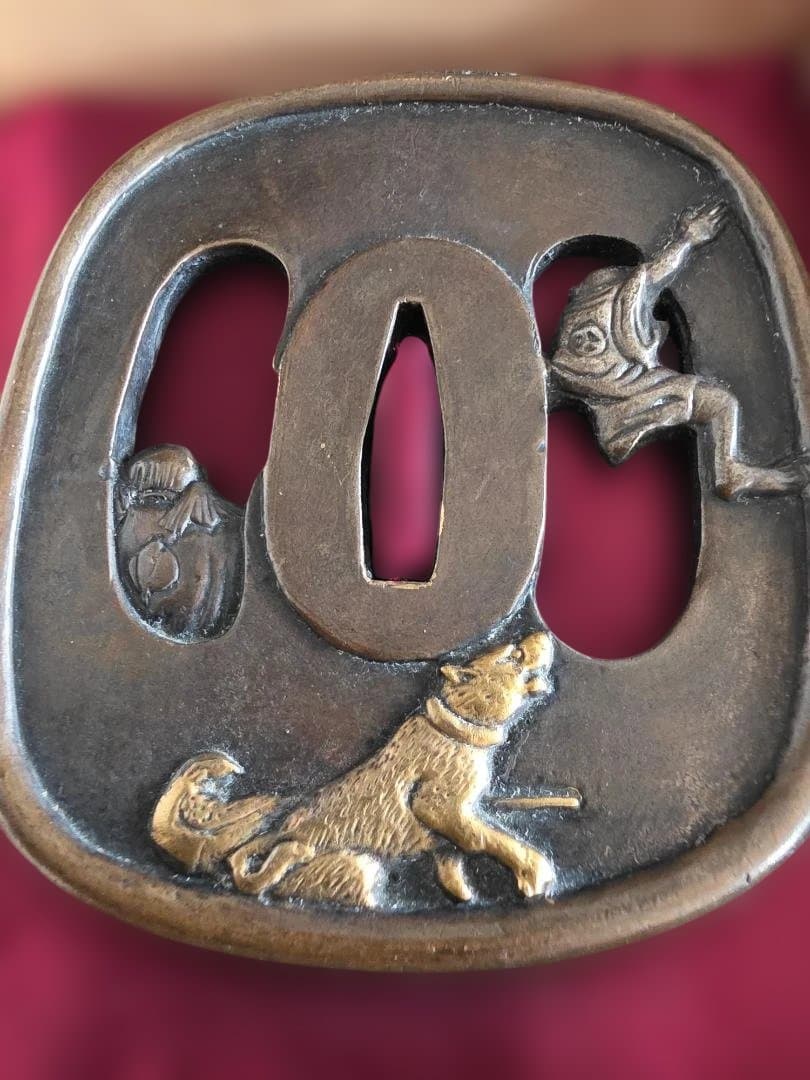 ■ 日本刀の脇差しの鍔