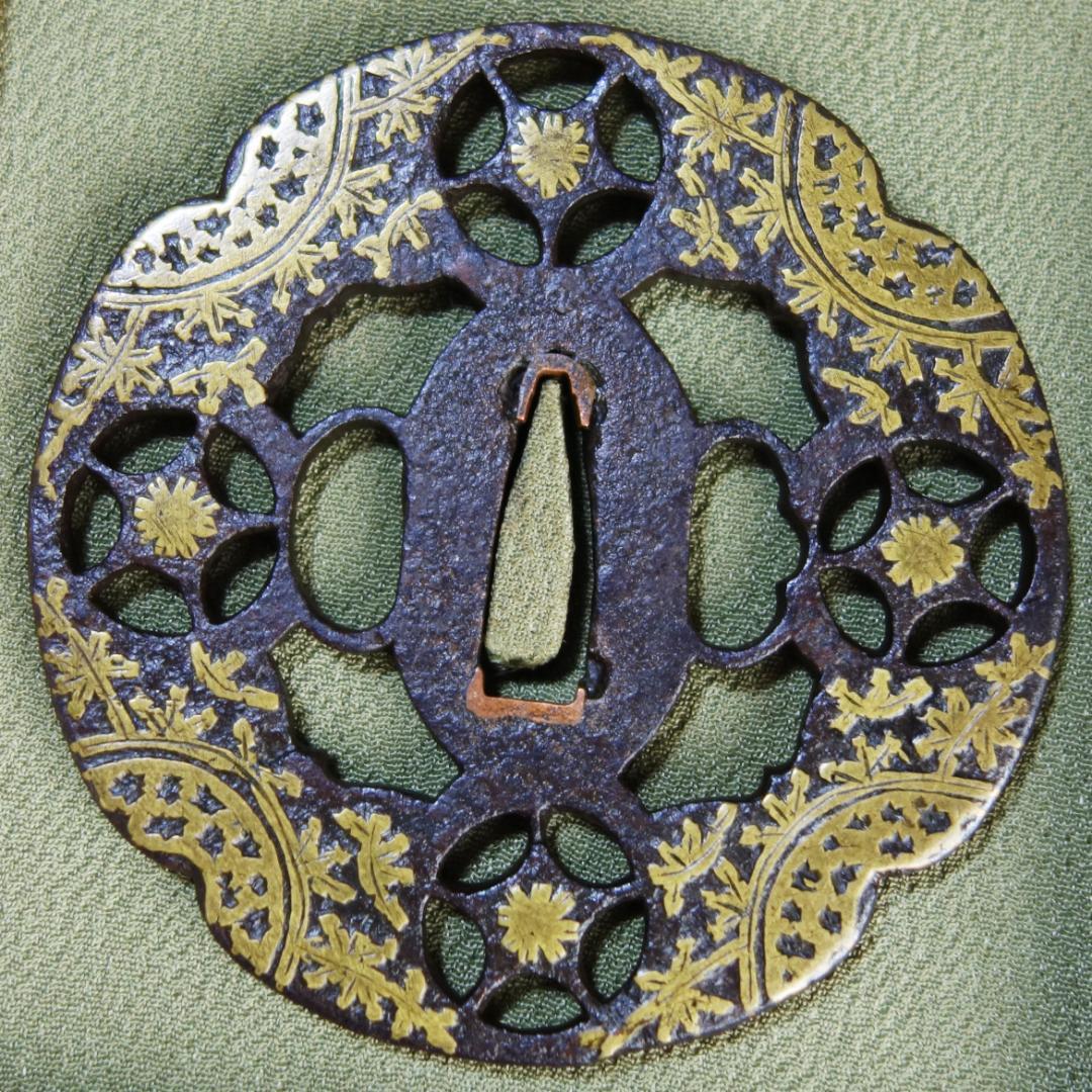 【真鍮象嵌 与四郎鍔】(認定書・鍔箱付き) 鍔 鐔 刀装具 日本刀 武具 骨董