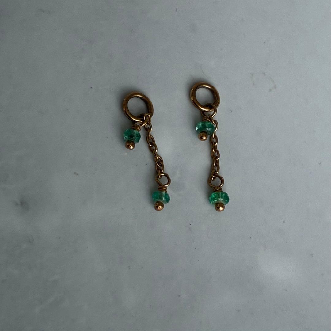 agete フック ピアス エメラルドチャーム付き agete アガット K10