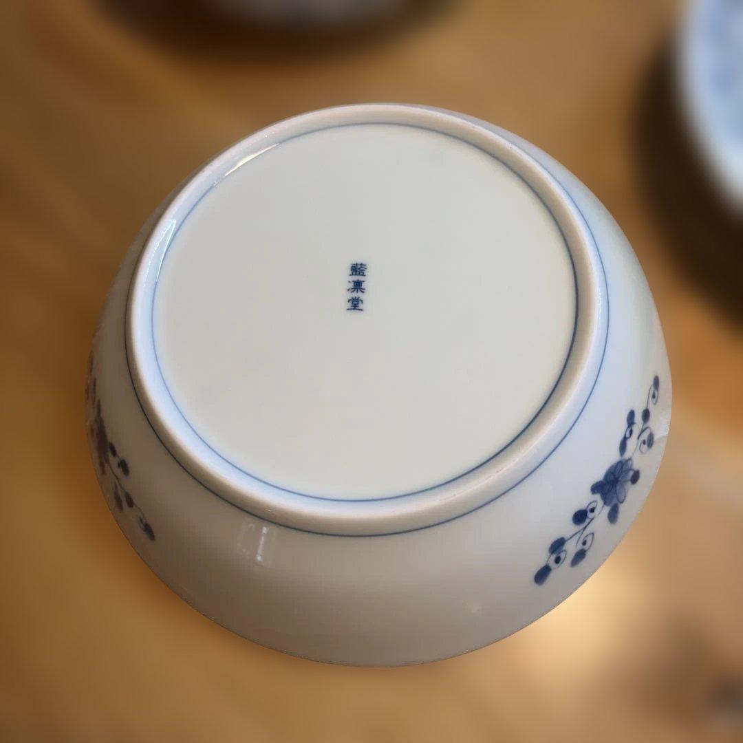 青と白の花柄深皿 直径約20cm - メルカリ