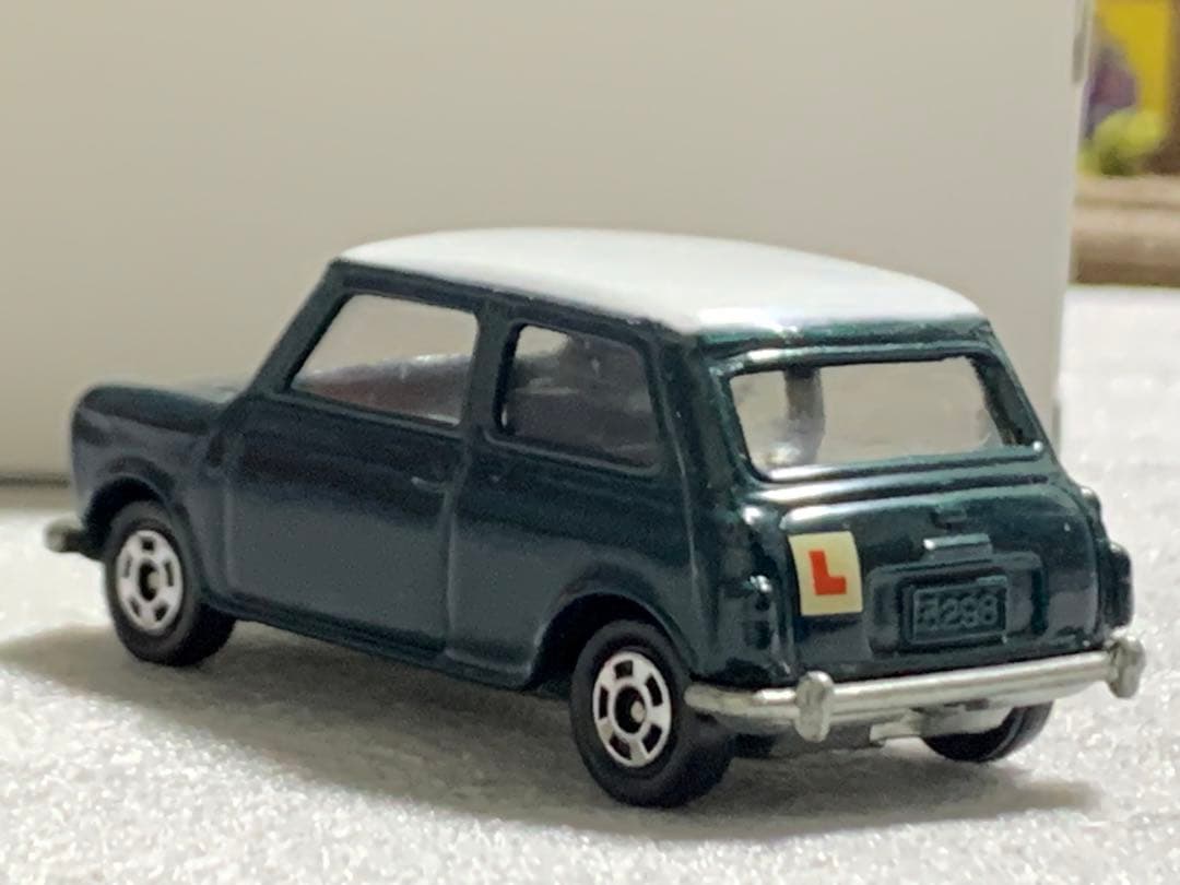 トミカ ミニクーパー トラフィック 教習車 濃緑
