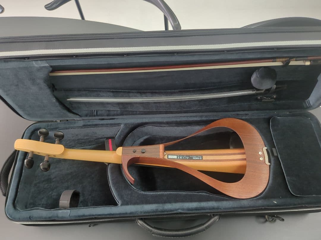 弦楽器 YAMAHA YEV104