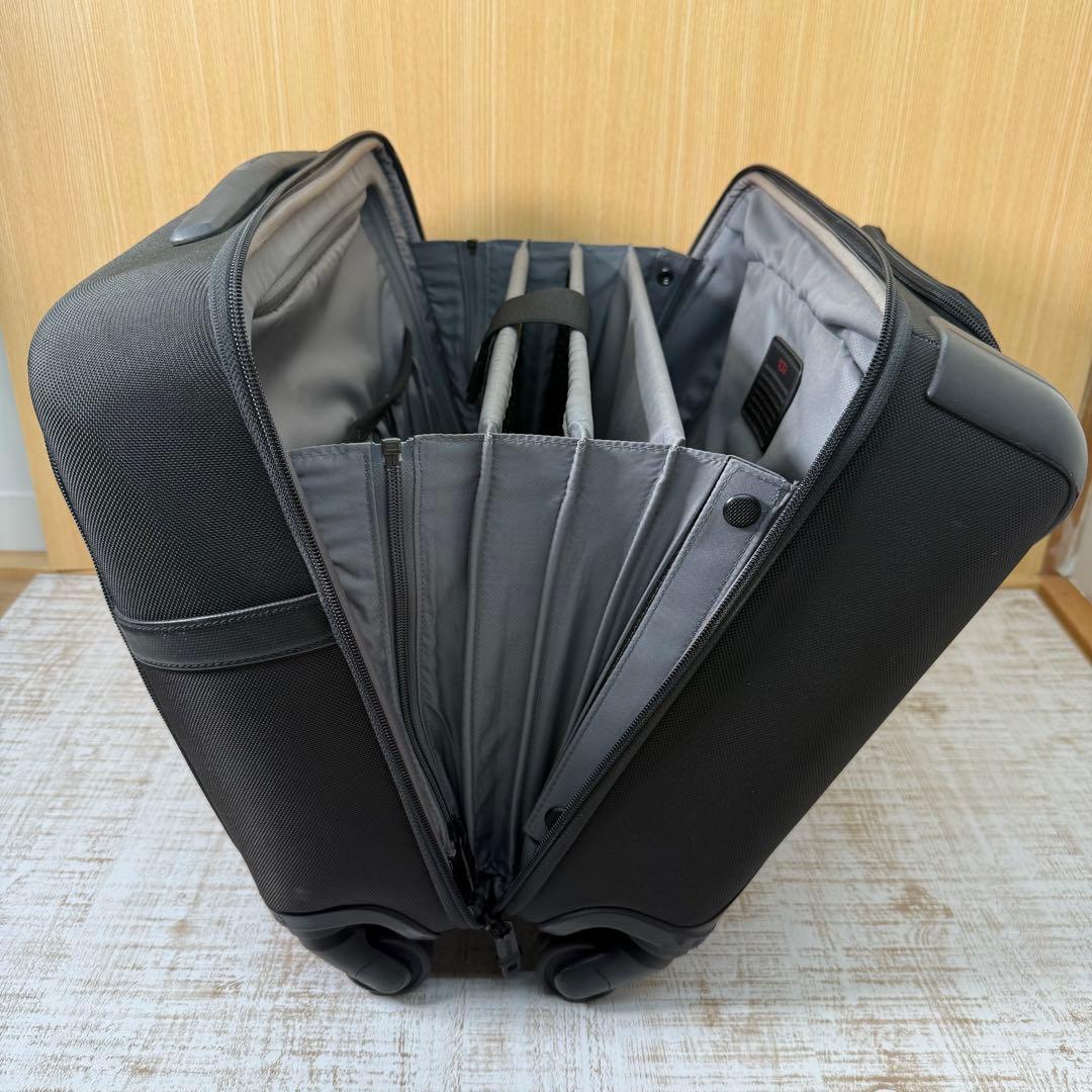 TUMI 26624D2 4ウィールドコンパクト ALPHA キャリーケース
