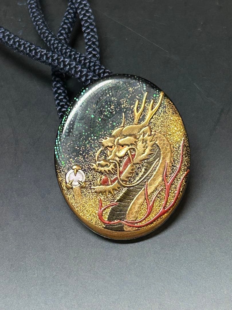 江戸琳派蒔絵師　永真作　昇龍吉祥高蒔絵　江戸鼈甲のループタイ