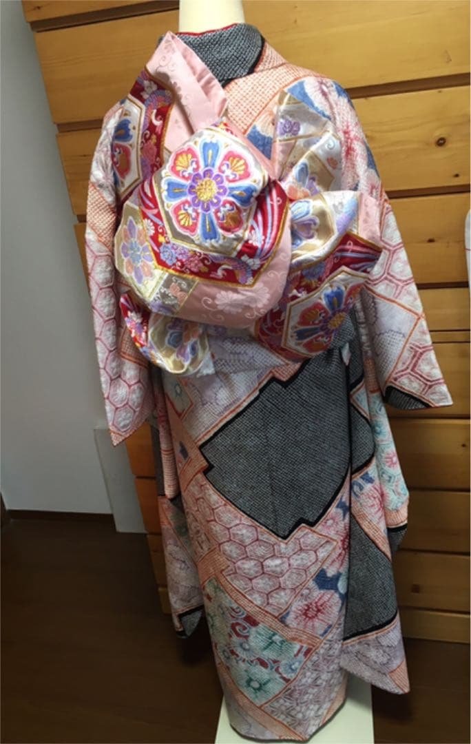ちくわ様 藤娘きぬたや 本振袖 総絞り - メルカリ