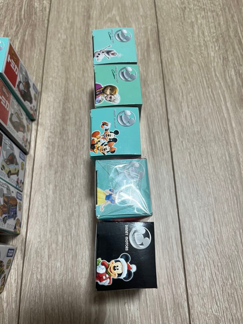 ディズニートミカ ディズニーモータース　まとめて　10台　セット