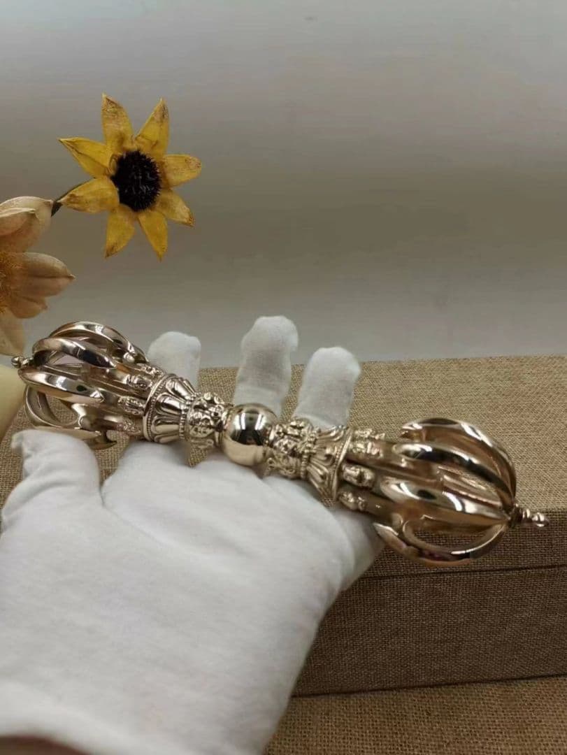 修縁堂】密教法具 真言宗 法器 鬼面九鈷杵vajra21CM - メルカリ