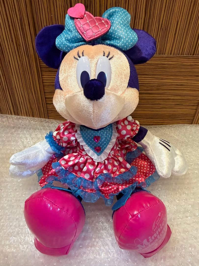 ディズニー　パルパルーザ　ミニーのファンダーランド　ぬいぐるみ