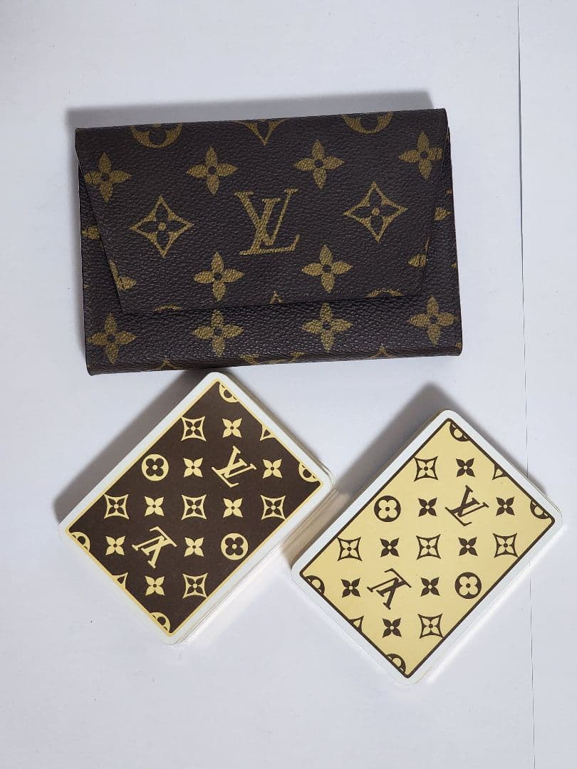 ルイヴィトン トランプセット ケース付き 旅先にも持っていきたい♪】ルイヴィトン トランプ ケース付き (Louis