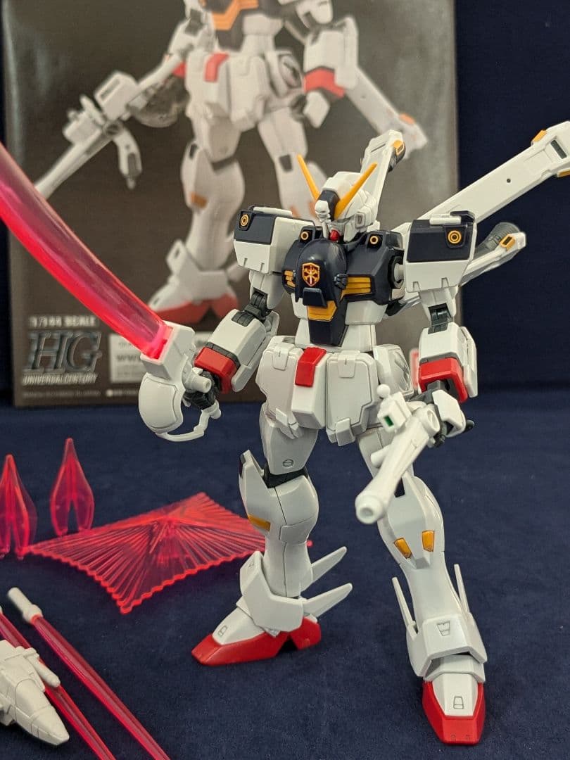 ガンプラ 組立済み まとめ売り SEED，ユニコーン等21点、アスランプレート他